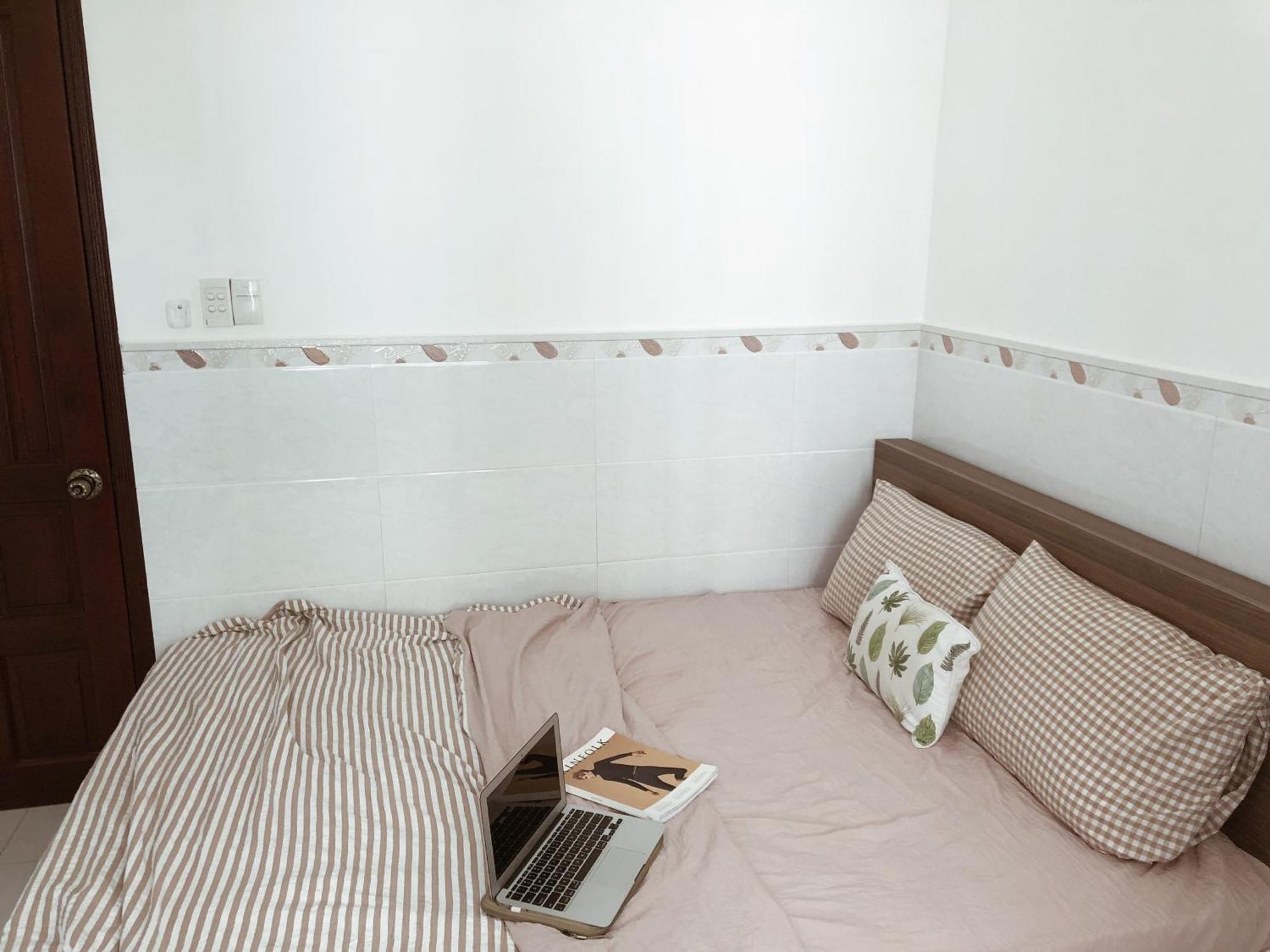Moonie House Saigon - In Cbd, Cool Ac, Free Laundry, Free Drinking Water