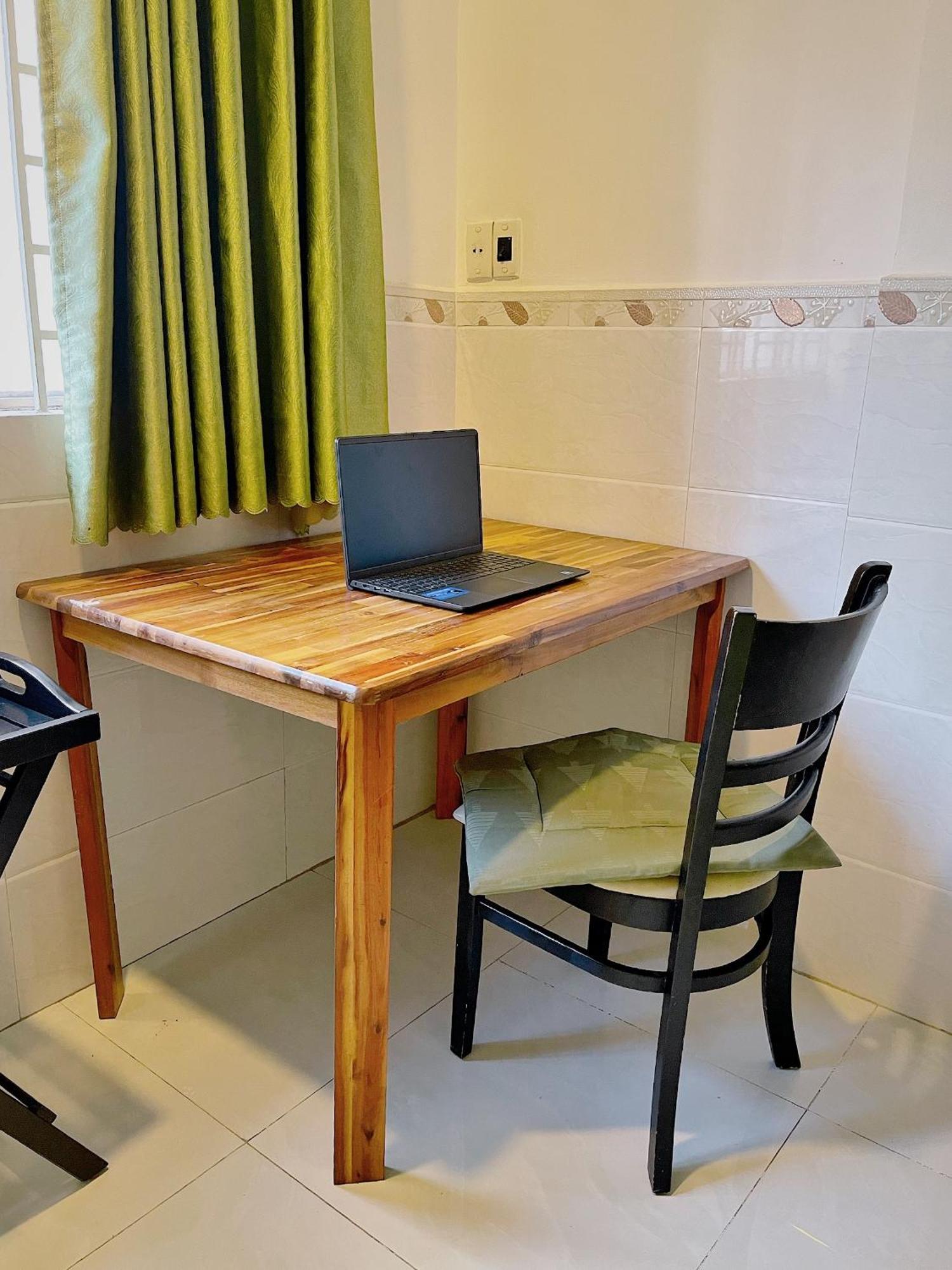 Ở trọ Moonie House Saigon - In Cbd, Cool Ac, Free Laundry, Free Drinking Water