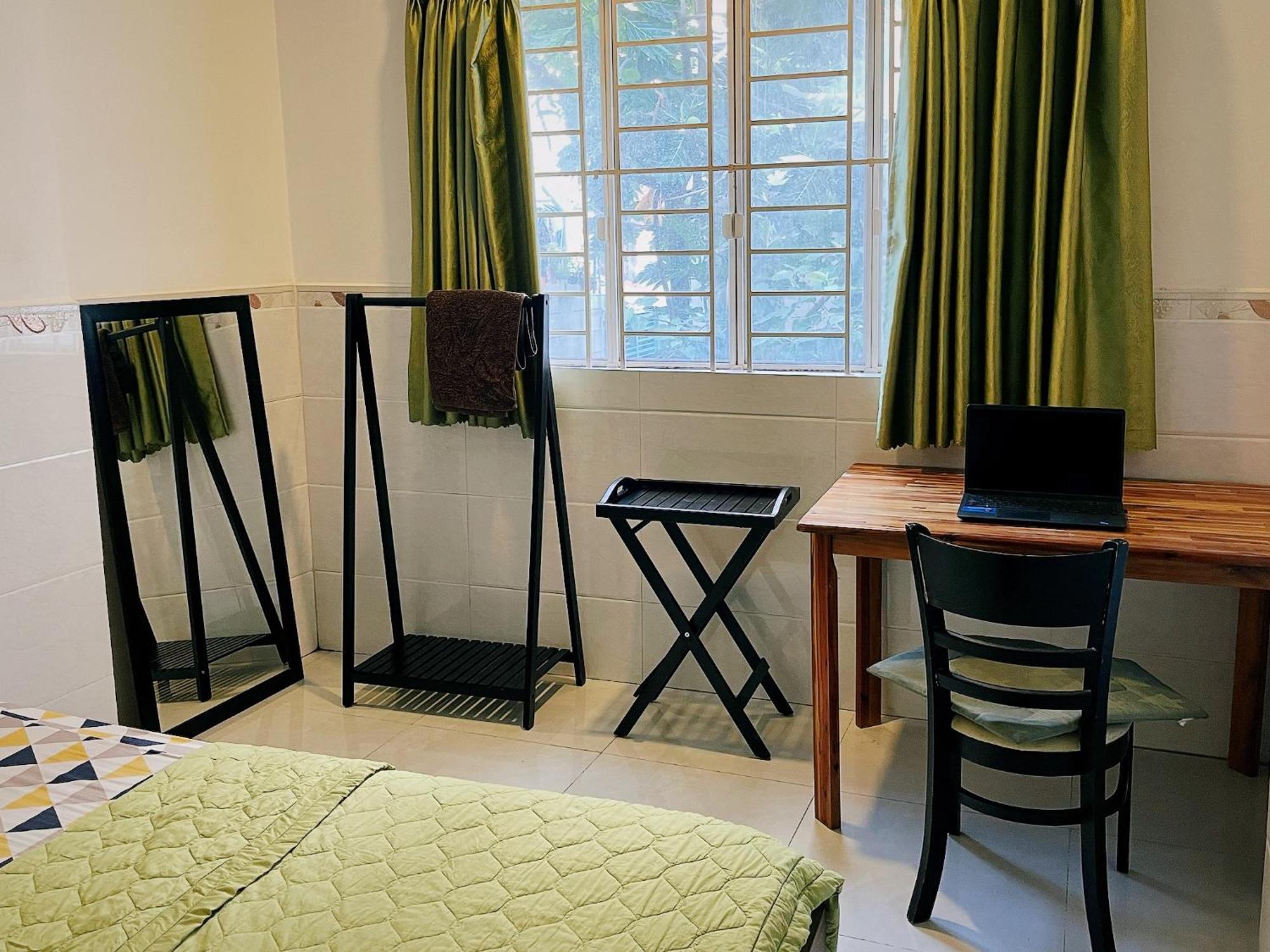 Ở trọ Moonie House Saigon - In Cbd, Cool Ac, Free Laundry, Free Drinking Water